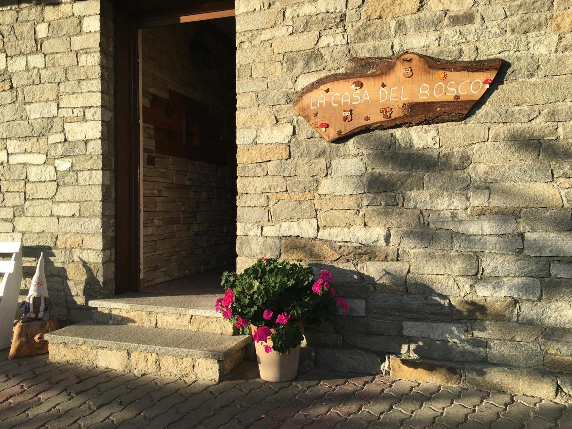 La Casa Del Bosco Διαμέρισμα Αόστα Εξωτερικό φωτογραφία